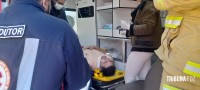 Motociclista é socorrido pelo Siate após colisão na Av. General Meira