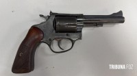 Guarda Municipal apreende arma de fogo e detém três indivíduos após acompanhamento tático em Foz do Iguaçu