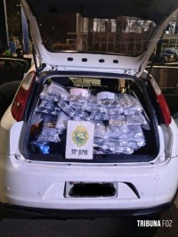 PM apreende mercadorias estrangeiras durante abordagem em Foz do Iguaçu