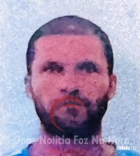 Sargento do CHOQUE é agredido na nuca por morador de rua no centro de Foz do Iguaçu