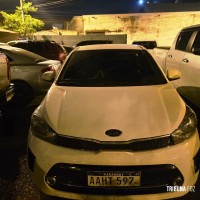 Policia Nacional do Paraguai prende duas pessoas com dois veículos roubados na barranca do Rio Paraná