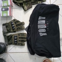 Policia Nacional do Paraguai prende duas pessoas com dois veículos roubados na barranca do Rio Paraná