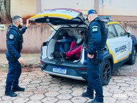 Guarda Municipal recupera motocicleta com alerta de furto e roubo e detém dois suspeitos em Foz do Iguaçu