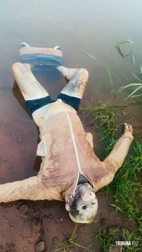 Corpo é encontrado boiando no rio Paraná aguarda reconhecimento no Paraguai