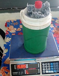 Polícia apreende 15 Kg de mercúrio líquido em veículo durante blitz no centro de Ciudad del Este