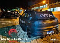 GTA e K9 da Guarda Municipal encerram viagem de dois paraguaios presos com 40 Kg de drogas em ônibus