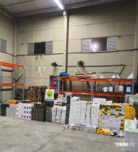 BPFRON e Polícia Federal apreendem caminhão carregado com mercadorias contrabandeadas em Santo Antônio do Sudoeste