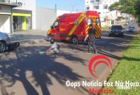 Motociclista fica ferido após atropelar cachorro e colidir contra carro na região da Vila A