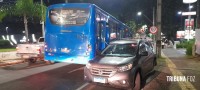 Condutor passa mal e provoca acidente no centro de Foz do Iguaçu