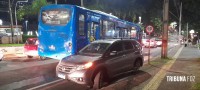 Condutor passa mal e provoca acidente no centro de Foz do Iguaçu