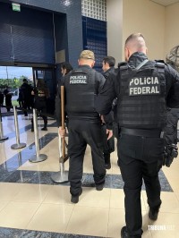 Polícia Federal cumpre oito mandados de prisão em ações distintas em Foz do Iguaçu