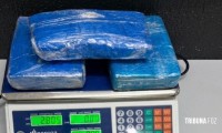 PM apreende 2,8 Kg de cocaína em ônibus interestadual em Foz do Iguaçu