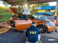 PRF apreende celulares e medicamentos emagrecedores escondidos em compartimento oculto de veículo esportivo na BR-277 em Céu Azul