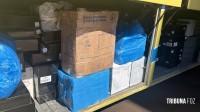 Receita Federal retém ônibus clandestino abarrotado de mercadorias na BR-277