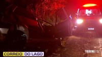 Carro fica destruído após capotamento em Santa Helena Carro fica destruído após capotamento em Santa Helena