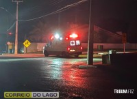 Motociclista passa reto em trevo, quebra placa e mobiliza equipes do SAMU em Santa Helena