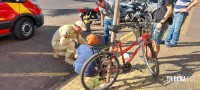 Idosa de 70 anos é socorrida pelo Siate após queda de bicicleta no Porto Meira