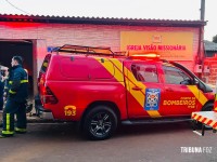 Incêndio em residência mobiliza Corpo de Bombeiros e deixa homem ferido no Lagoa Dourada em Foz do Iguaçu