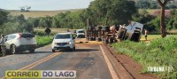 Carreta carregada com milho tomba, invade pista contrária e atinge SUV na curva do Rodeio em Marechal Cândido Rondon