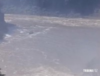 Turista holandês morre após embarcação virar durante passeio do Macuco Safari em Foz do Iguaçu