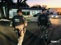 População ajuda PM e arma é encontrada escondida em meio a entulho em Foz do Iguaçu