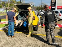 Policial de folga reage a assalto, baleia dois suspeitos e frustra crime na Av. Juscelino Kubistchek em Foz do Iguaçu