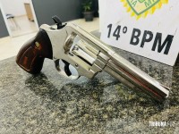 Policial de folga reage a assalto, baleia dois suspeitos e frustra crime na Av. Juscelino Kubistchek em Foz do Iguaçu