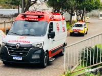 Policial de folga reage a assalto, baleia dois suspeitos e frustra crime na Av. Juscelino Kubistchek em Foz do Iguaçu