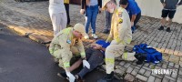 Motociclista atropela cachorro, sofre queda e é socorrido pelo Siate no Bairro Porto Meira