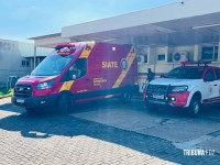 Idoso é atropelado por veículo de turismo e sofre traumatismo craniano em Foz do Iguaçu