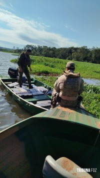 PF, PM e Marinha apreendem 672 quilos de maconha e duas embarcações no Lago de Itaipu
