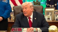 Trump assina decretos e restringe cidadania por nascimento