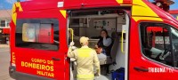 Idosa de 71 anos de idade é socorrida pelo Siate após queda de triciclo elétrico no Porto Meira
