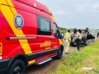Condutora fica ferida após ser fechada por outro veículo e capotar na Perimetral Leste