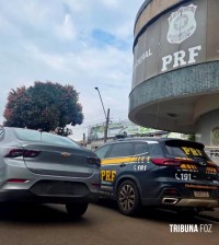 PRF recupera veículo furtado durante fiscalização na BR-277 em Foz do Iguaçu