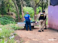 Homem é encontrado morto com marcas de tiros e queimaduras dentro do rio no Jardim Canadá em Foz do Iguaçu