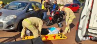 Passageira de moto é socorrida pelo Siate após colisão no Porto Meira