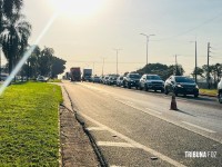 Motociclista atinge pedestre ao cruzar a BR-277 e duas mulheres ficam feridas em Foz do Iguaçu