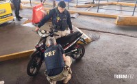 PRF recupera motocicleta que ostentava placa de outro veículo na Ponte da Amizade em Foz do Iguaçu