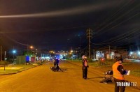 Três motocicletas colidiram em Puerto Iguazú e o acidente revelou que um dos motociclistas era um traficante de drogas que carregava pacotes de maconha