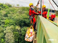 Bombeiros de três estados realizam treinamento de resgate em águas rápidas no Rio Iguaçu