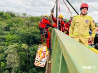 Bombeiros de três estados realizam treinamento de resgate em águas rápidas no Rio Iguaçu