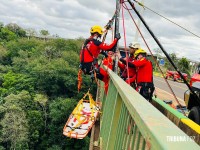 Bombeiros de três estados realizam treinamento de resgate em águas rápidas no Rio Iguaçu