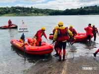 Bombeiros de três estados realizam treinamento de resgate em águas rápidas no Rio Iguaçu