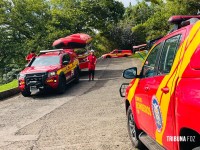 Bombeiros de três estados realizam treinamento de resgate em águas rápidas no Rio Iguaçu