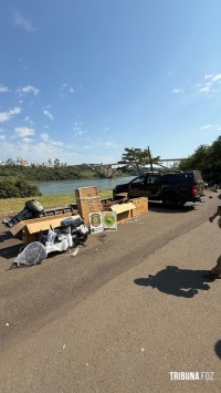 PF e PM apreendem embarcação carregada com bicicletas elétricas no Rio Paraná