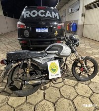 ROCAM prende homem e apreende motocicleta com registro de furto/roubo no Paraguai em Foz do Iguaçu