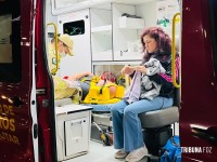 PM de folga e passageira ficam feridos após acidente entre moto e carro na Av. Paraná em Foz do Iguaçu