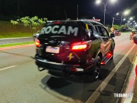 PM de folga e passageira ficam feridos após acidente entre moto e carro na Av. Paraná em Foz do Iguaçu
