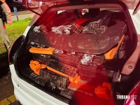 Militares da RPA encontra carro com porta-malas recheado de maconha a poucos metros da Ponte da Amizade